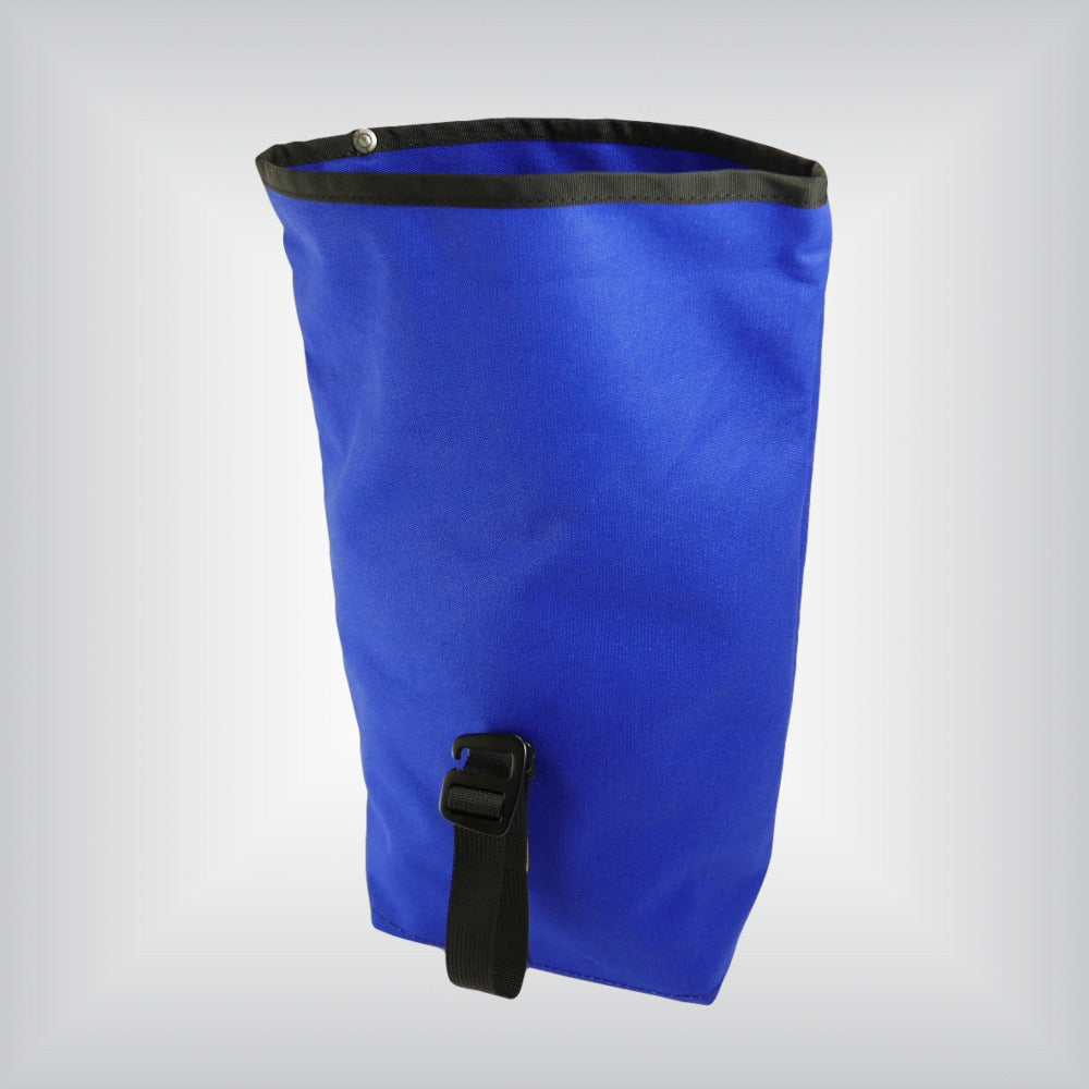 Expandable cobalt waterproof handlebars bag.