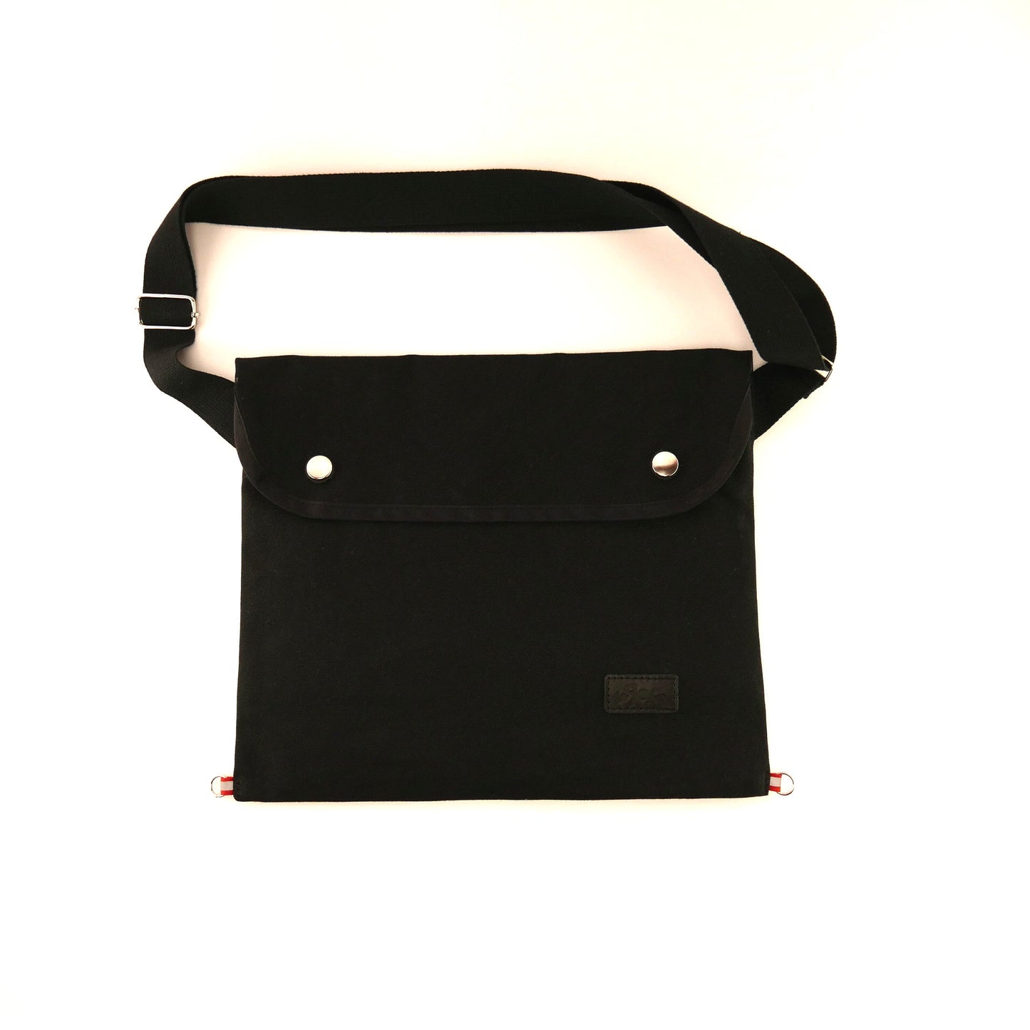 Musette with flap in black