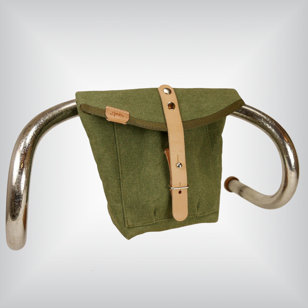 Multifunctional Style: Classic Bike Companion or Transform into a Stylish Bumbag