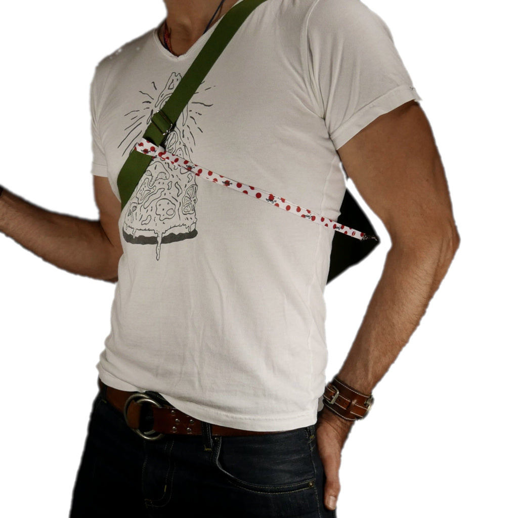 Musette with flap in olive green