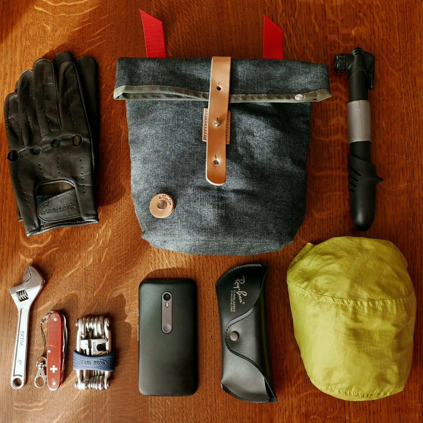 La Jefa and Sons Big Tex Handlebar Bag in Denim