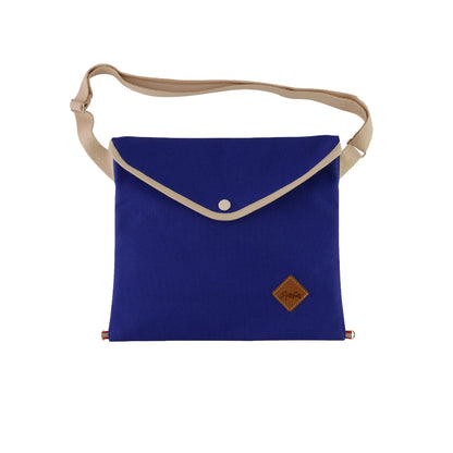 Musette with triangle flap in royal blue