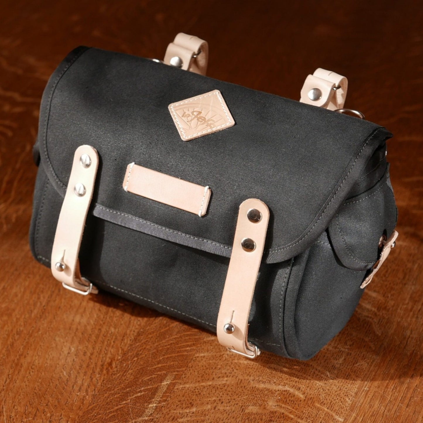 Gooralka - Black - Handlebar bag - Saddle bag - Shoulder bag - La Jefa and sons