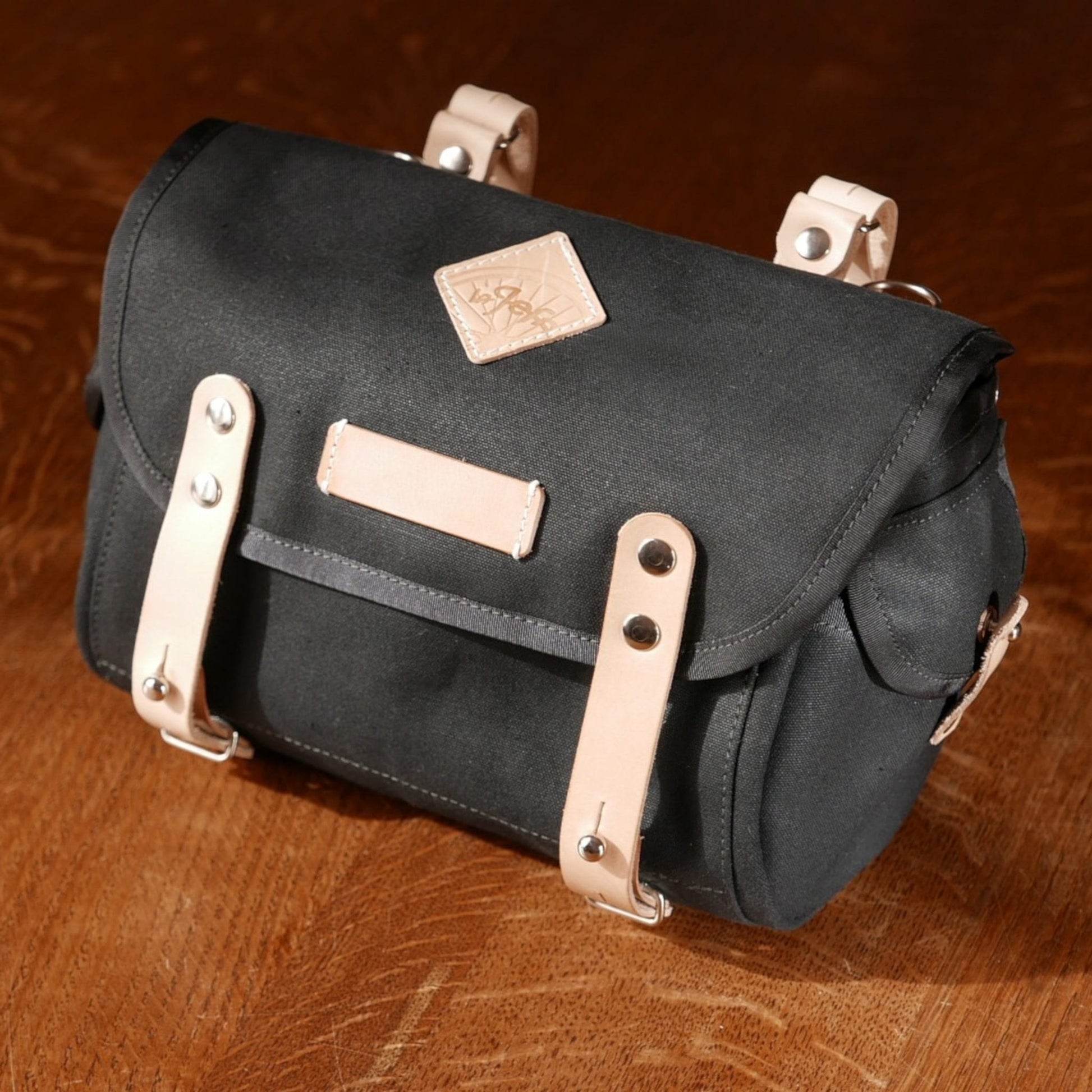 Gooralka - Black - Handlebar bag - Saddle bag - Shoulder bag - La Jefa and sons
