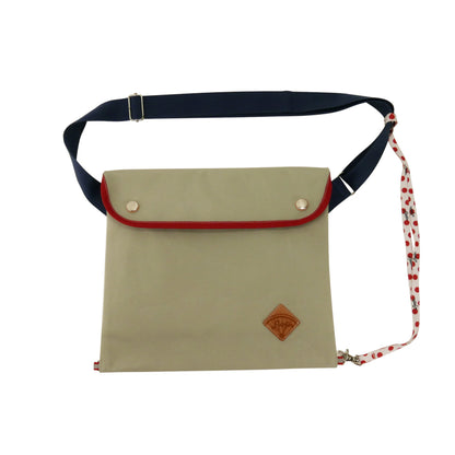 Musette with flap in gray