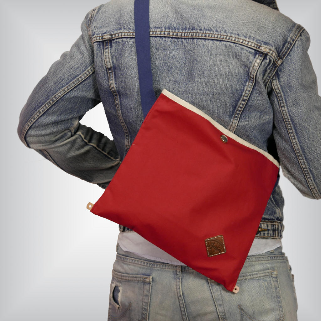 Musette  "high risk red"